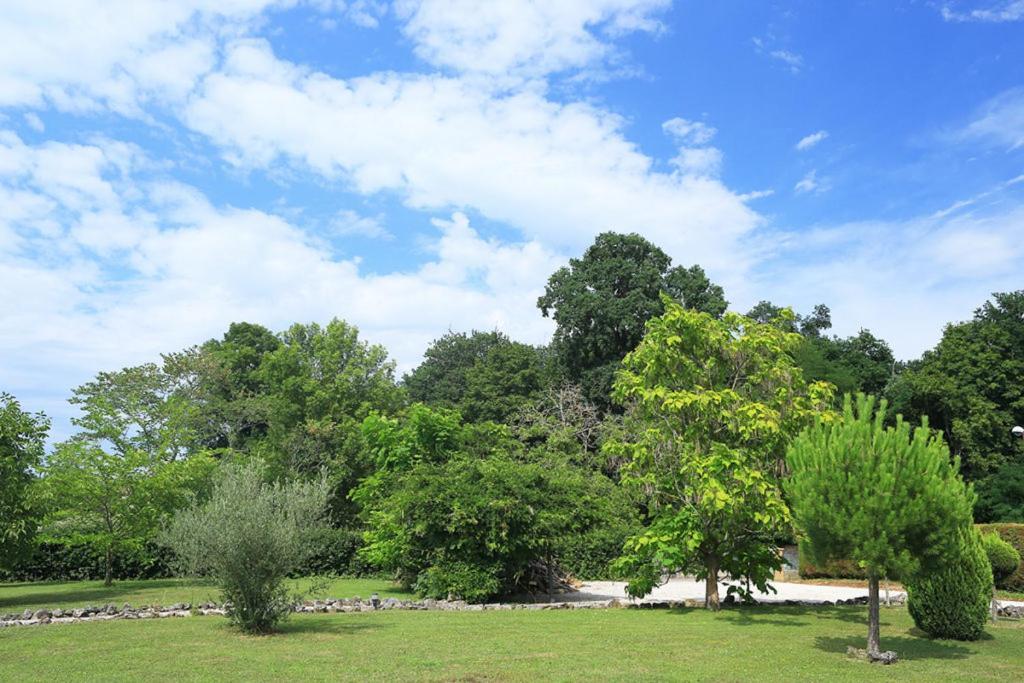 Gite Et Studios Les Barongeres Farges-lès-Chalon Kültér fotó