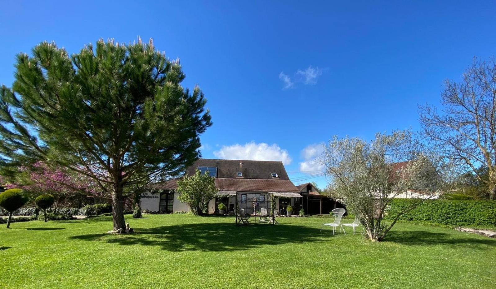 Gite Et Studios Les Barongeres Farges-lès-Chalon Kültér fotó
